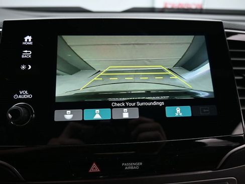 Used 2024 Honda Passport EX-L image 21