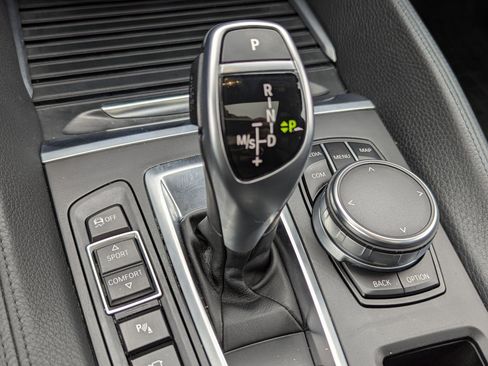 Used 2017 BMW X6 sDrive35i image 18