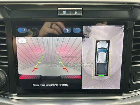 Used 2025 Ford F250 Platinum w/ FX4 Off-Road Package image 24