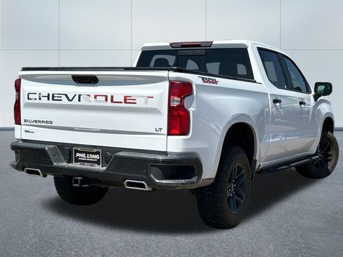 Used 2023 Chevrolet Silverado 1500 LT Trail Boss w/ LT Trail Boss Premium Package AWD/4WD image 2