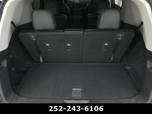 Used 2025 Honda Pilot Touring image 32