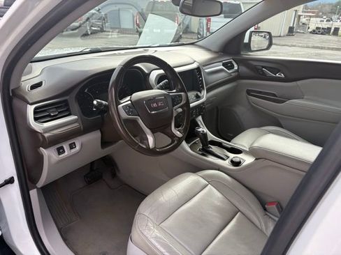 Used 2018 GMC Acadia SLT image 3