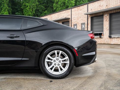 Used 2019 Chevrolet Camaro LS RWD image 5