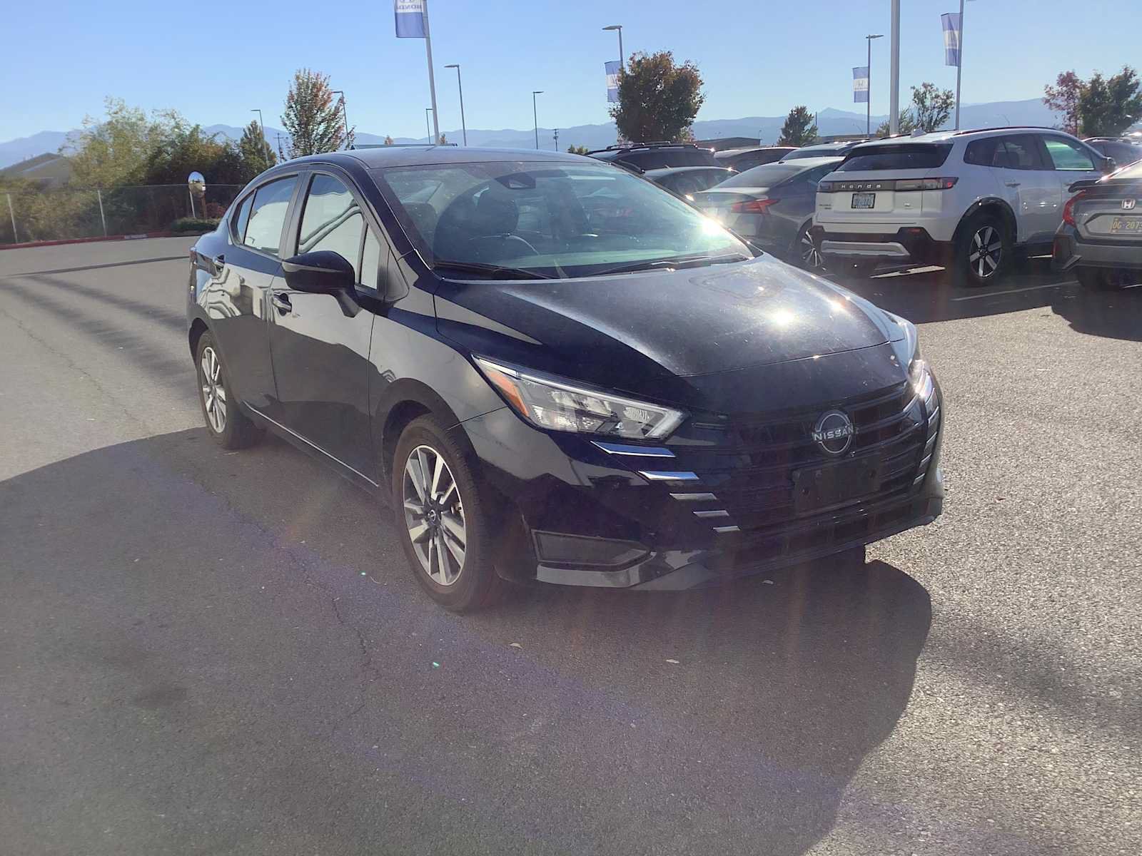 Used 2025 Nissan Versa SV FWD image 8