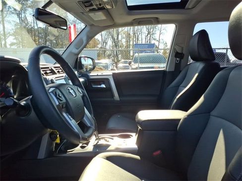 Used 2018 Toyota 4Runner 2WD image 5