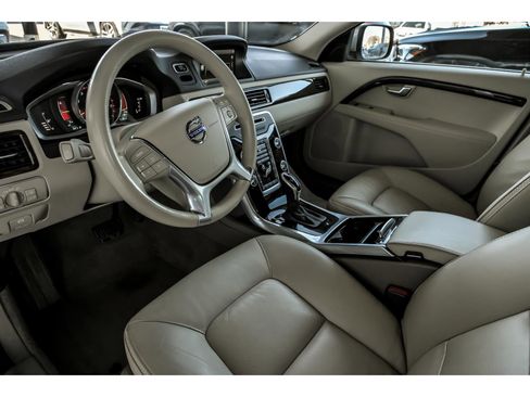 Used 2015 Volvo XC70 T6 Premier Plus image 10