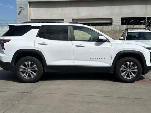 Used 2025 Chevrolet Equinox LT w/ Convenience Package II FWD image 9