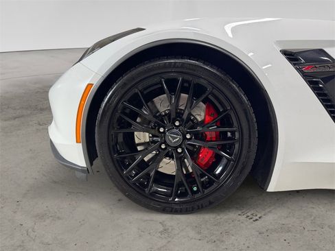 Used 2016 Chevrolet Corvette Z06 w/ 3LZ Preferred Equipment Group image 14