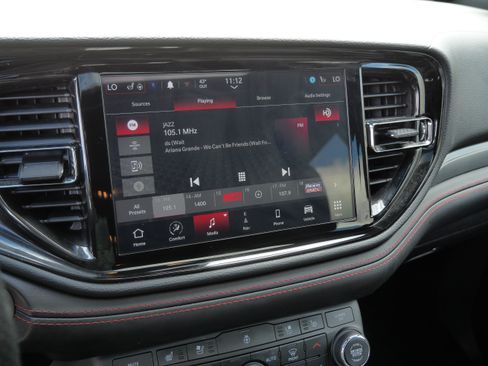 Used 2025 Dodge Durango GT AWD/4WD image 22
