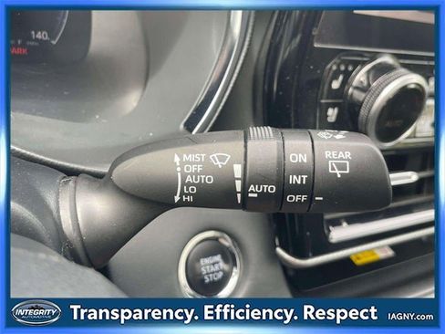 Used 2023 Toyota Highlander Platinum image 26