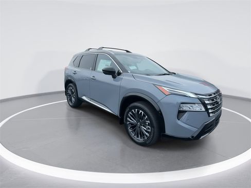 New 2026 Nissan Rogue Platinum image 2