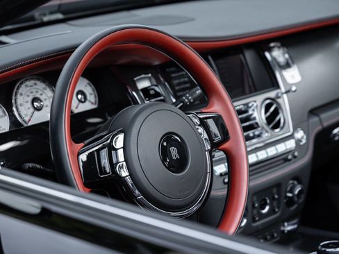 Used 2019 Rolls-Royce Dawn image 58