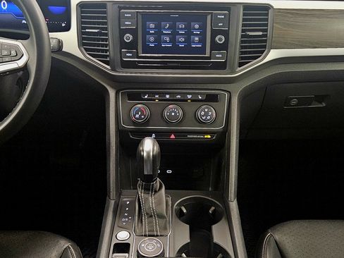 Used 2022 Volkswagen Atlas SE image 14