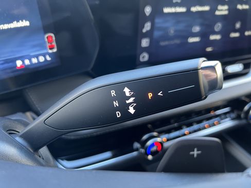 New 2026 Chevrolet Equinox LT w/ Convenience Package II image 31