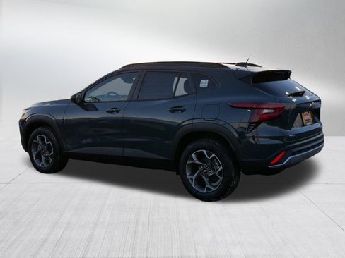 New 2026 Chevrolet Trax LT w/ Driver Confidence Package image 2