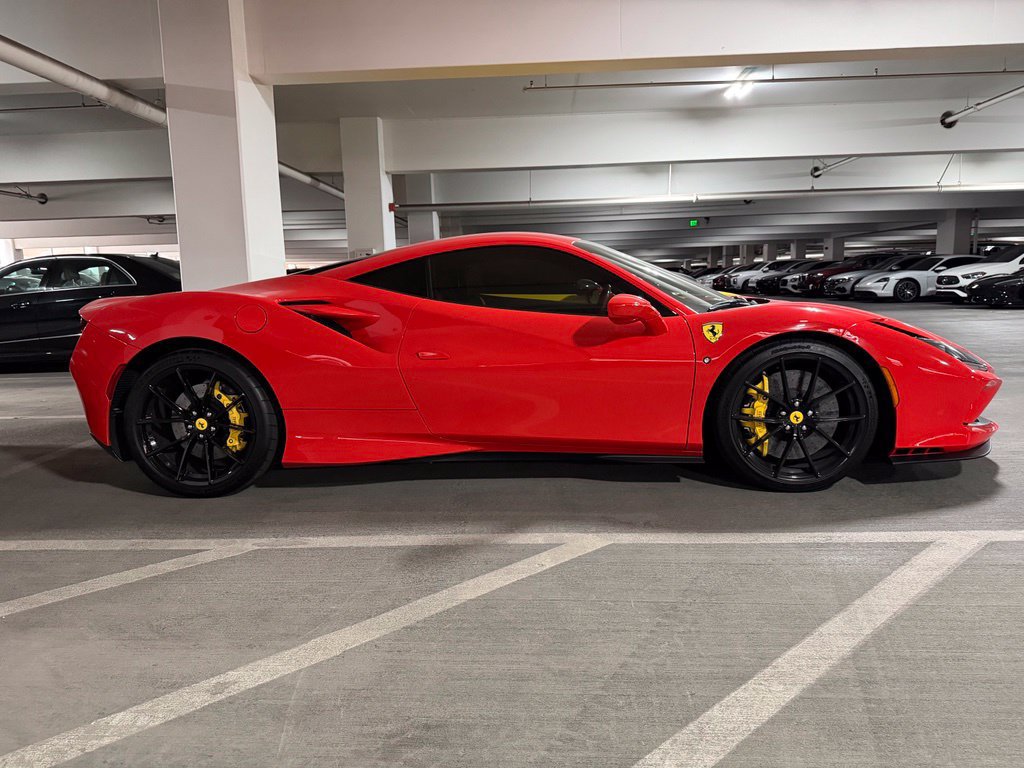 Used 2020 Ferrari F8 Tributo RWD image 5