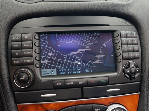 Used 2005 Mercedes-Benz SL 500 image 9