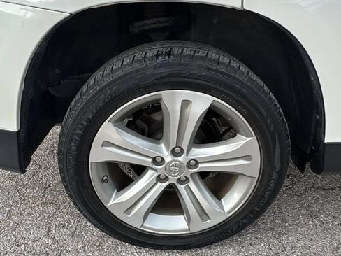 Used 2012 Toyota Highlander Limited FWD image 24
