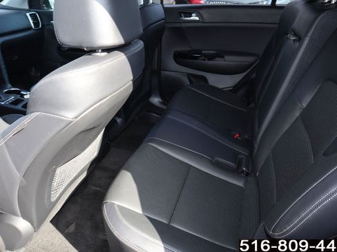 Used 2020 Kia Sportage EX image 16