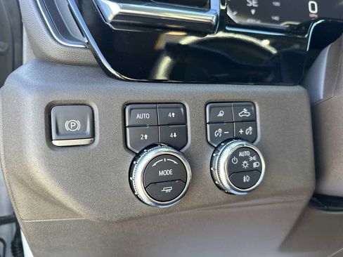 Used 2024 GMC Sierra 1500 SLT w/ SLT Premium Plus Package image 23