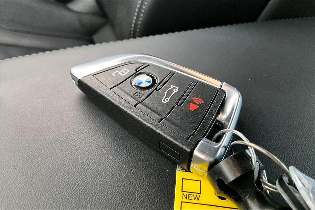 Used 2026 BMW M3 Competition w/ Executive Package AWD/4WD image 11