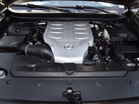 Used 2023 Lexus GX 460 w/ Black Line Special Edition AWD/4WD image 40