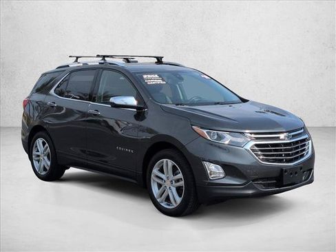 Used 2018 Chevrolet Equinox Premier FWD image 2