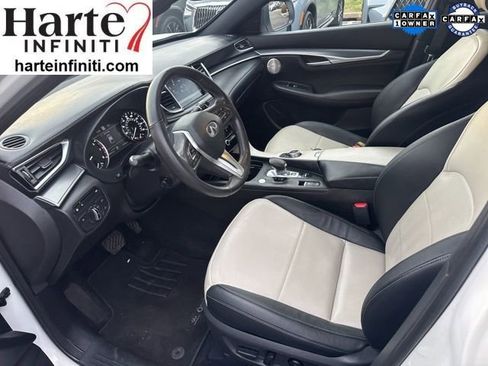 Certified 2023 INFINITI QX55 Essential image 11