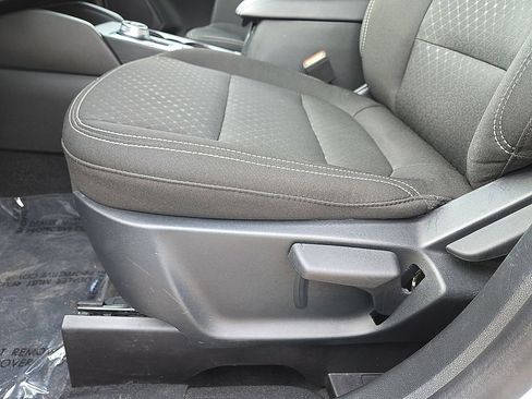 Used 2025 Ford Escape Active AWD/4WD image 24