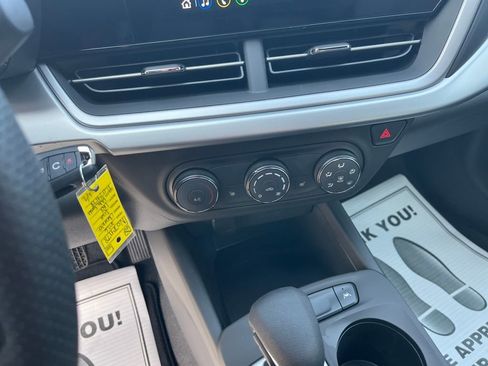 New 2026 Chevrolet Trax RS w/ Sunroof Package image 15