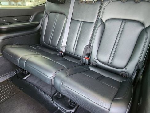 Used 2024 Jeep Wagoneer Series II image 30