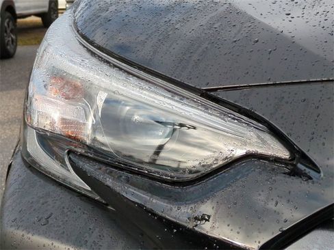 Used 2023 Subaru Outback Premium image 10