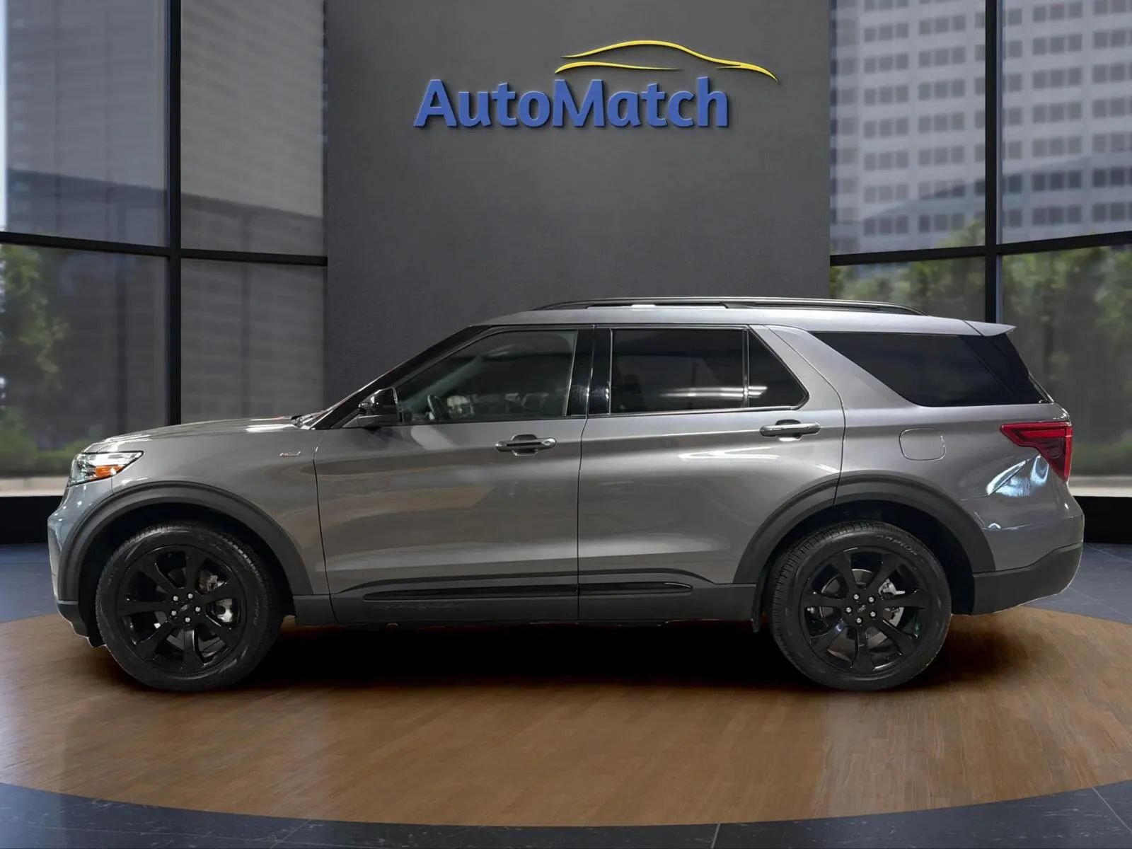 Used 2023 Ford Explorer ST-Line w/ Class IV Trailer Tow Package AWD/4WD image 7