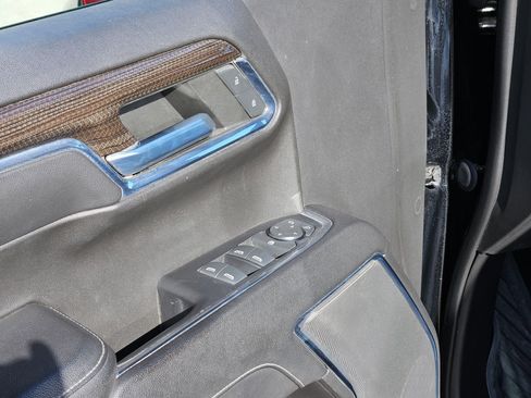 Used 2023 Chevrolet Silverado 1500 LT Trail Boss w/ Protection Package image 12