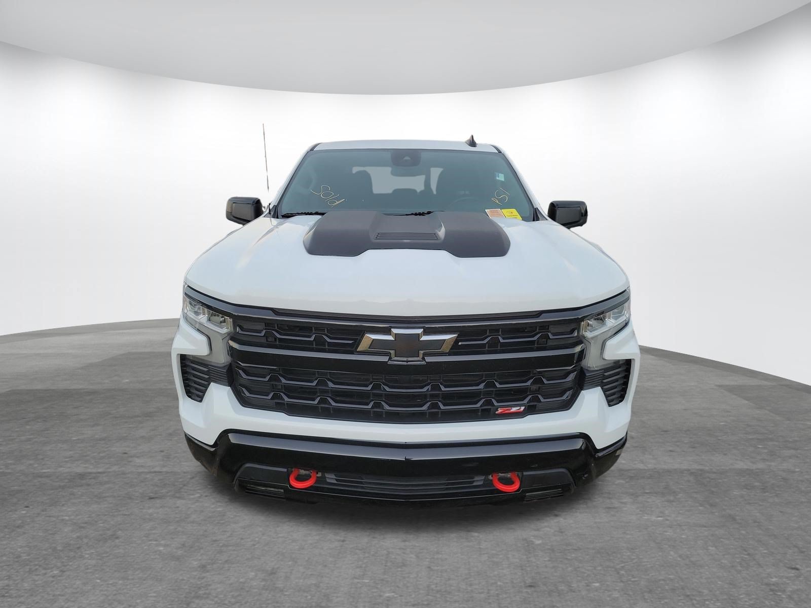 Used 2024 Chevrolet Silverado 1500 LT Trail Boss w/ Protection Package AWD/4WD image 2