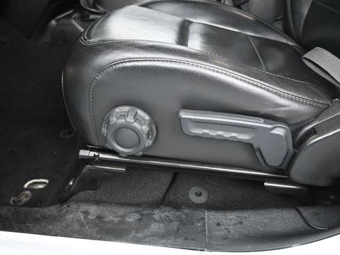 Used 2021 Jeep Wrangler Unlimited Sahara image 11