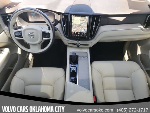 Certified 2024 Volvo XC60 B5 Plus w/ Protection Package Premier AWD/4WD image 20