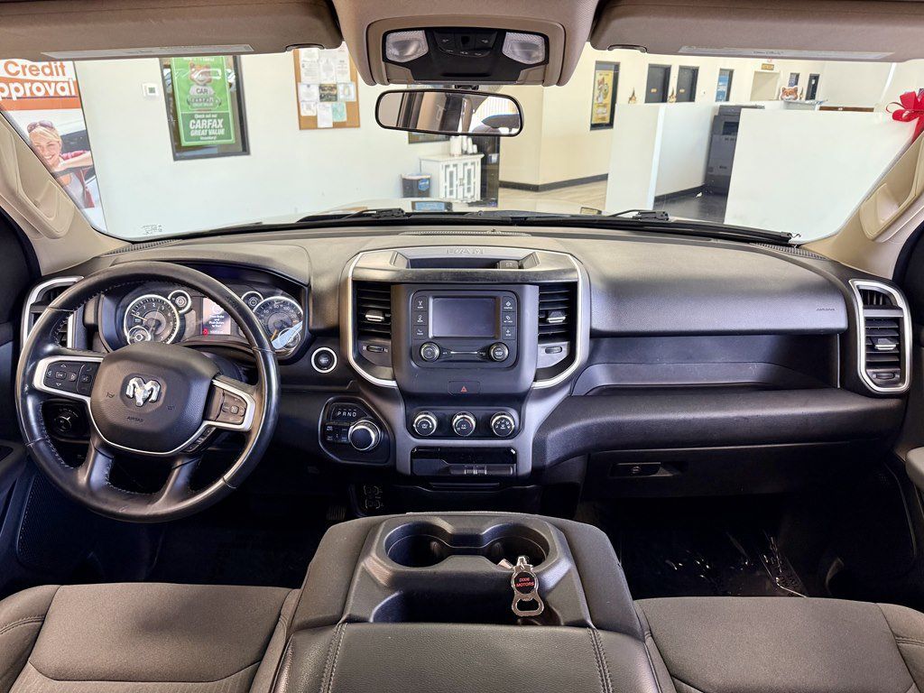Used 2020 RAM 1500 Big Horn AWD/4WD image 9