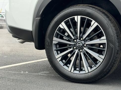 New 2026 Nissan Pathfinder Platinum w/ Cargo Package FWD image 42
