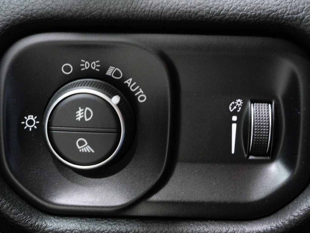 Used 2023 RAM 1500 Big Horn AWD/4WD image 13