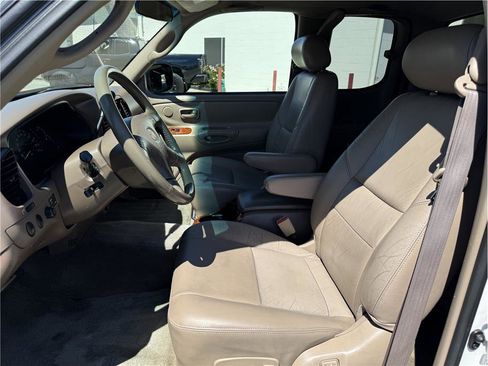 Used 2001 Toyota Tundra Limited AWD/4WD image 12