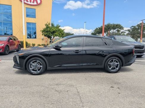 New 2026 Kia K4 FWD image 3