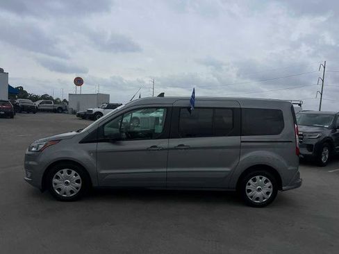 Certified 2023 Ford Transit Connect XLT FWD image 3