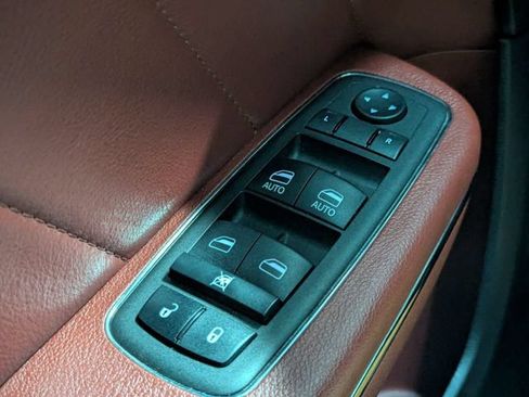 Used 2022 Dodge Charger SRT Hellcat w/ Harman/Kardon Audio Group RWD image 17