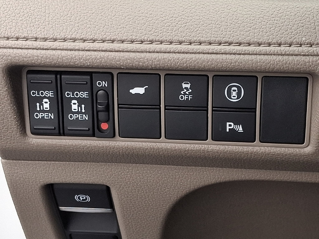 Used 2023 Honda Odyssey Elite image 26