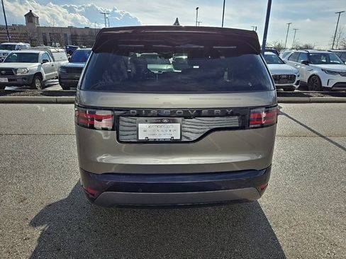 Certified 2025 Land Rover Discovery Dynamic SE image 6