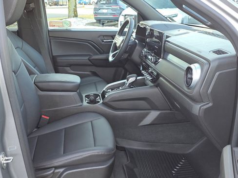 Certified 2023 Chevrolet Colorado LT w/ LT Convenience Package III image 19