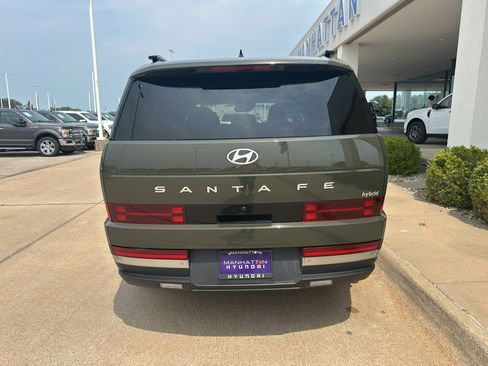 Used 2024 Hyundai Santa Fe Limited FWD image 9