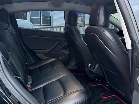 Used 2020 Tesla Model 3 Standard Range Plus image 17