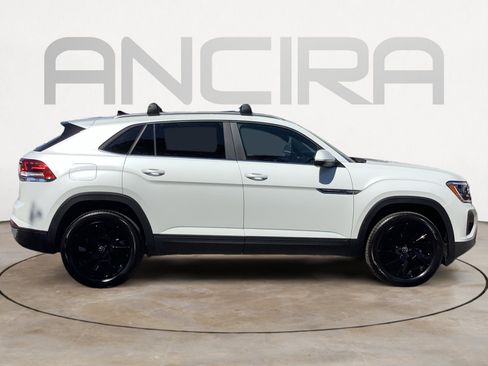 New 2026 Volkswagen Atlas Cross Sport SE image 9